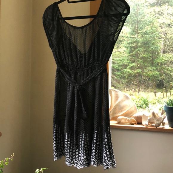 Sheer midnight black embroidered French blouse - Picture 8 of 10